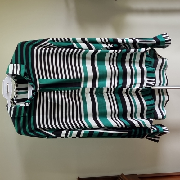 FOXWOOD Women's shirt Size 12 - Picture 2 of 6